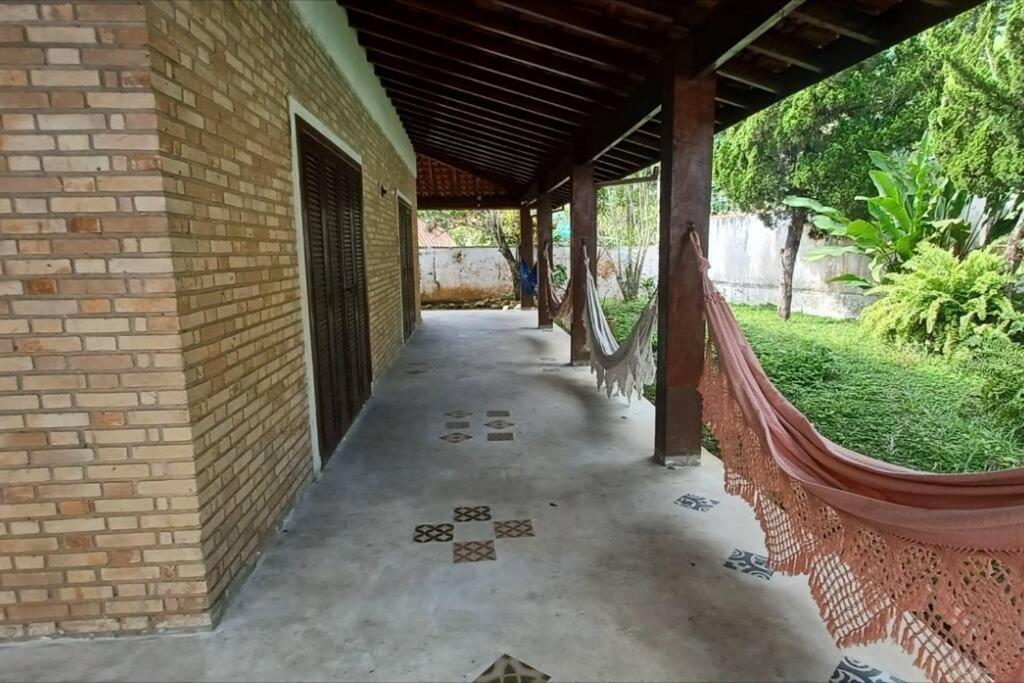 Casa Com Piscina, A 330m Da Toninhas, Com 4suites, 5 Banheiros Para16 Pessoas, 5carros, Animais * Ubatuba